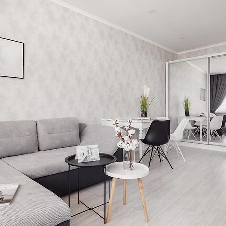 Sea & Sky Apartments Odessa Kamer foto