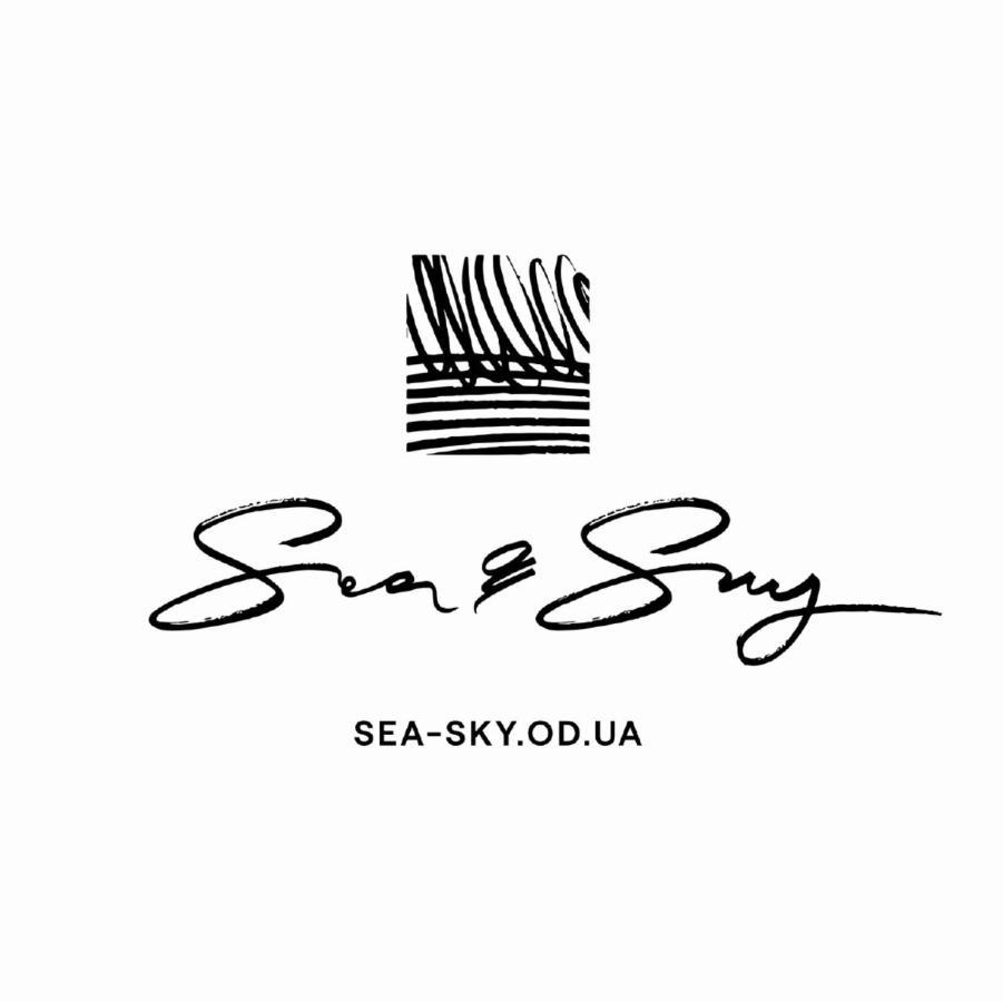 Sea & Sky Apartments Odessa Buitenkant foto