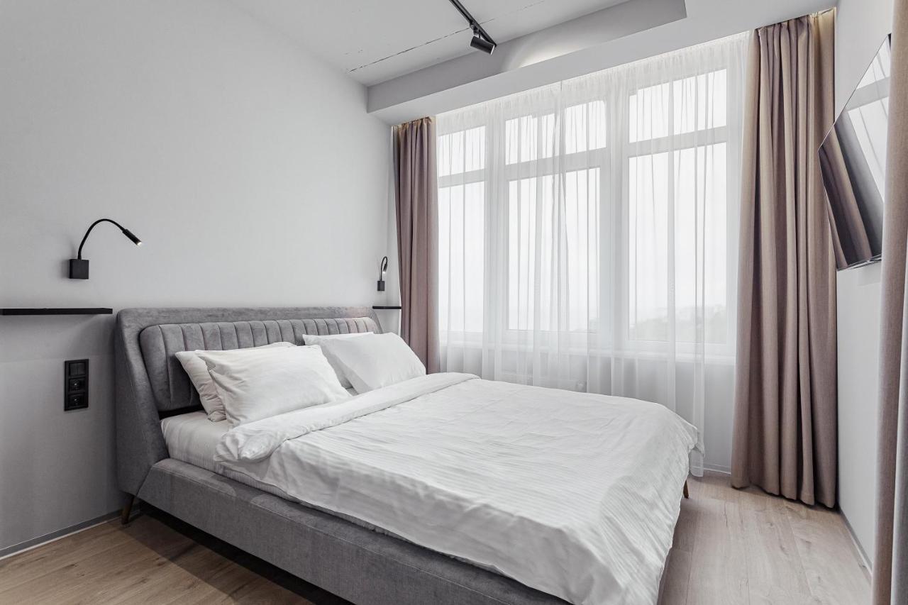 Sea & Sky Apartments Odessa Buitenkant foto